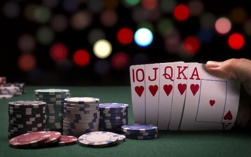 Sâm lốc VB777: Chi tiết luật cược và chiến thuật đánh hay 5  bài mạnh như tứ quý, sám hoặc đôi